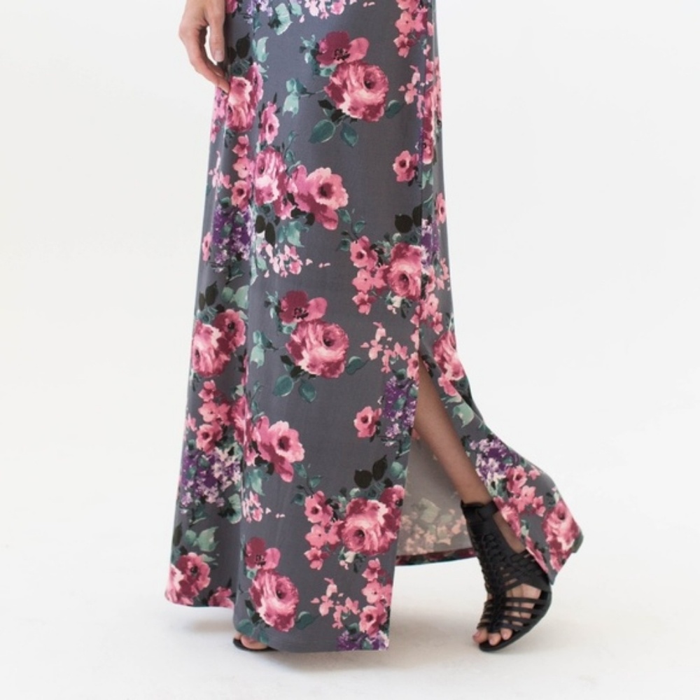Side slit skirt floral by Agnes & Dora